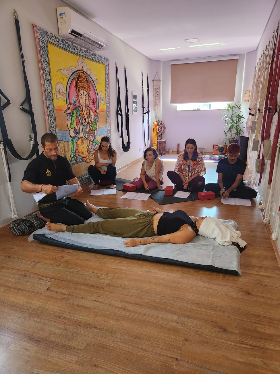 Formação em Thai Massage na Arte Om