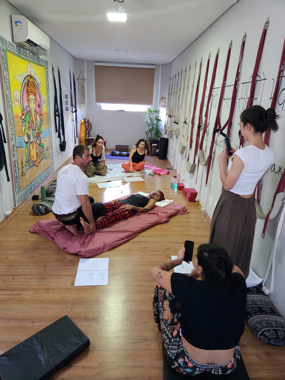 Formação em Thai Massage na Arte Om