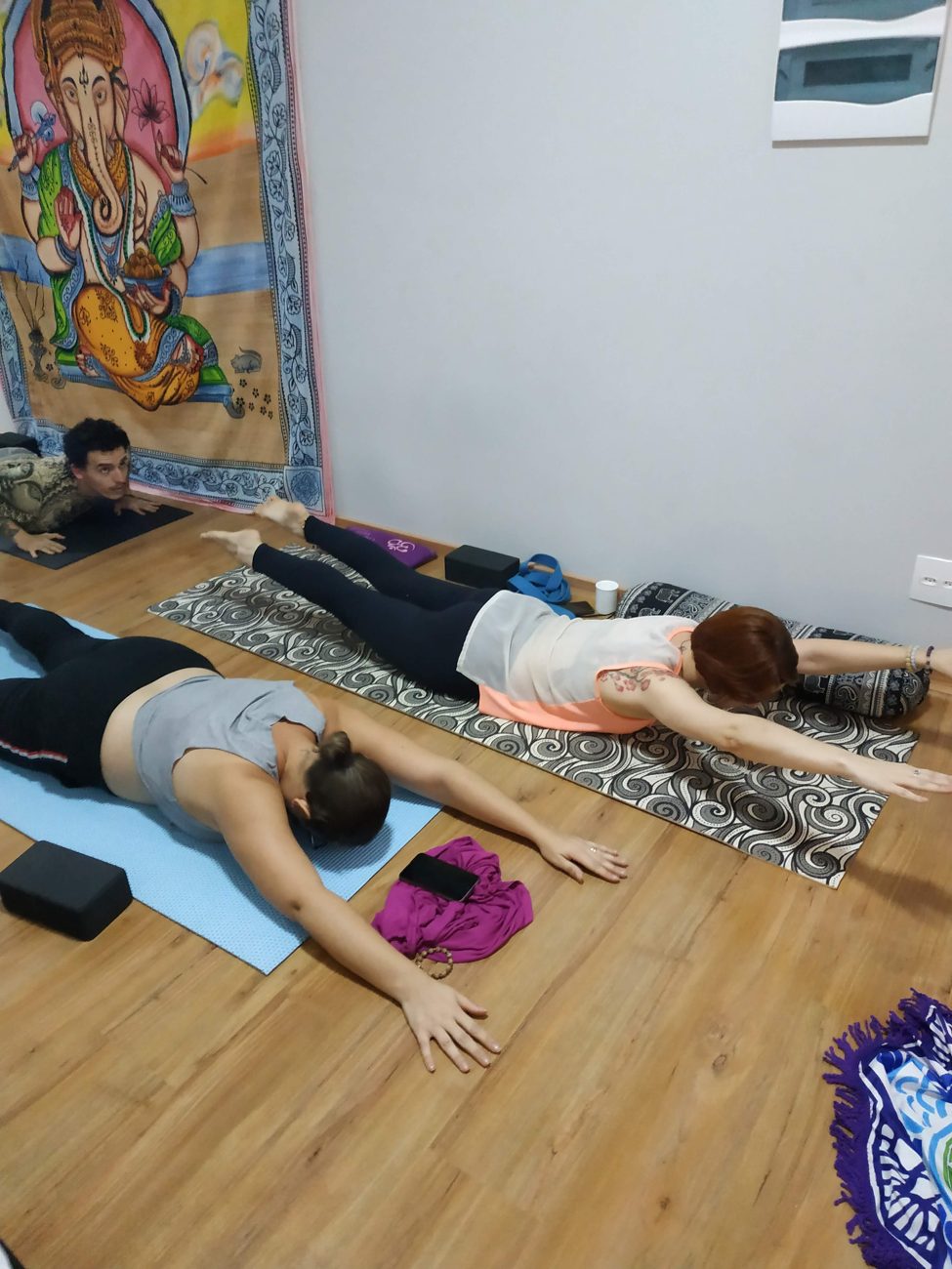Aula de Yoga na Arte Om